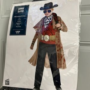 Zombie slayer costume